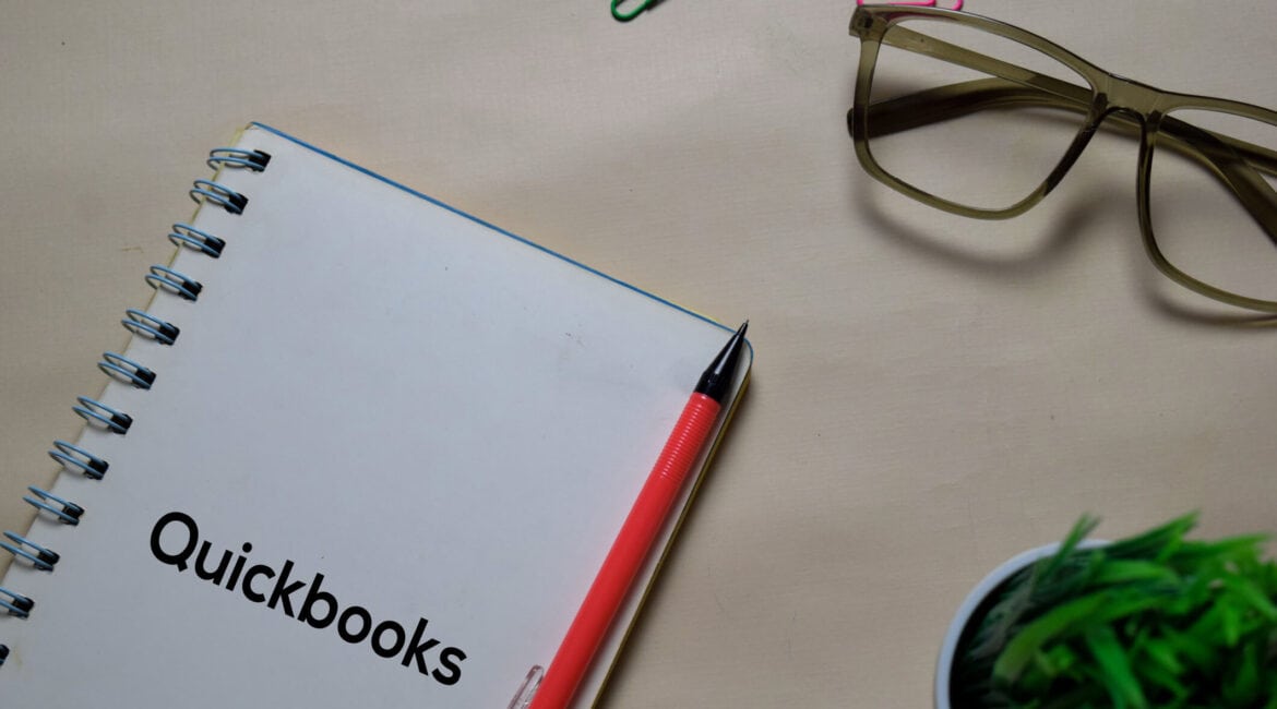 Integrating QuickBooks with Merchant Services for Construction Businesses