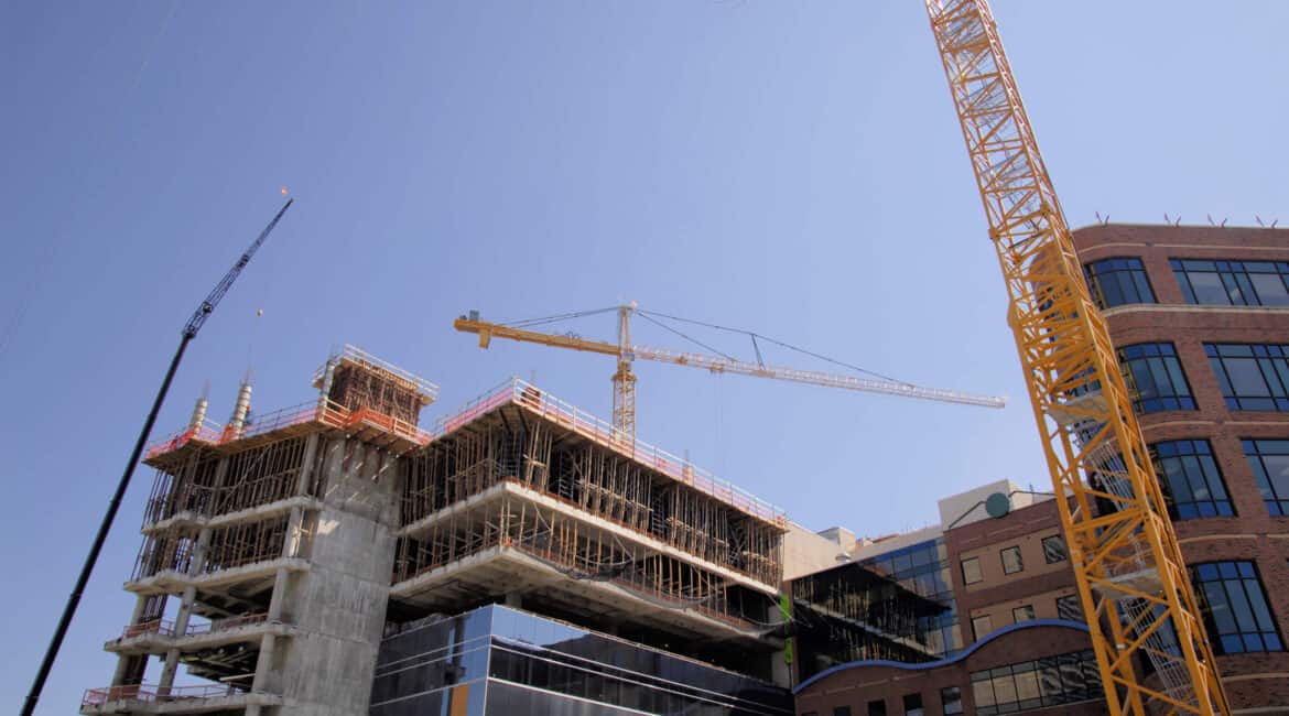 Choosing the Right Payment Processor for High-Risk Construction Companies